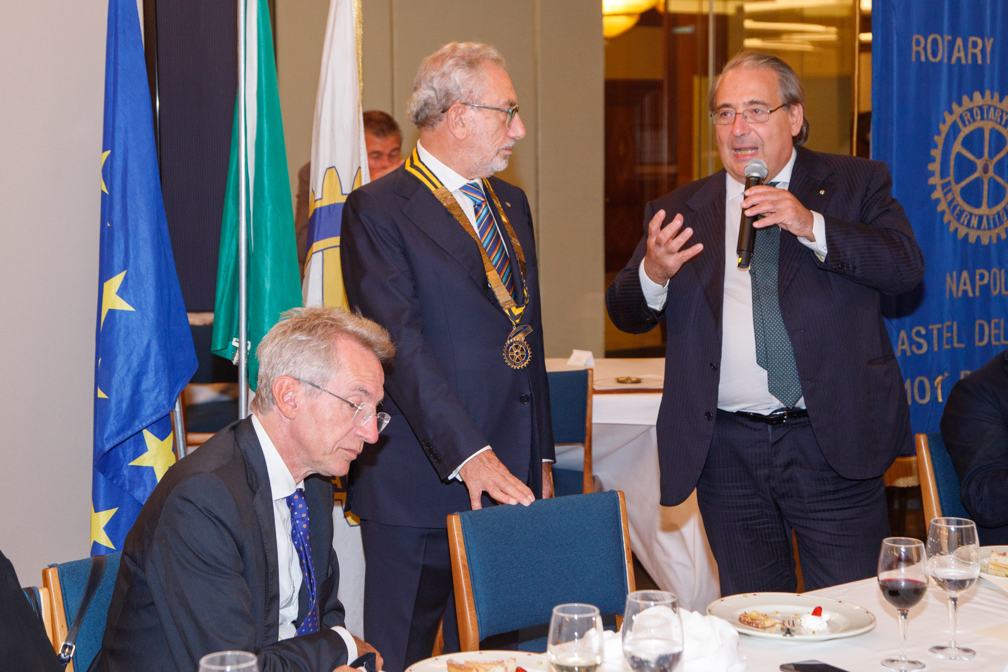 Gaetano Manfredi, Sindaco di Napoli; Nicola Scarpato, Presidente Rotary Club Napoli; Roberto Napoletano, Direttore Il Mattino